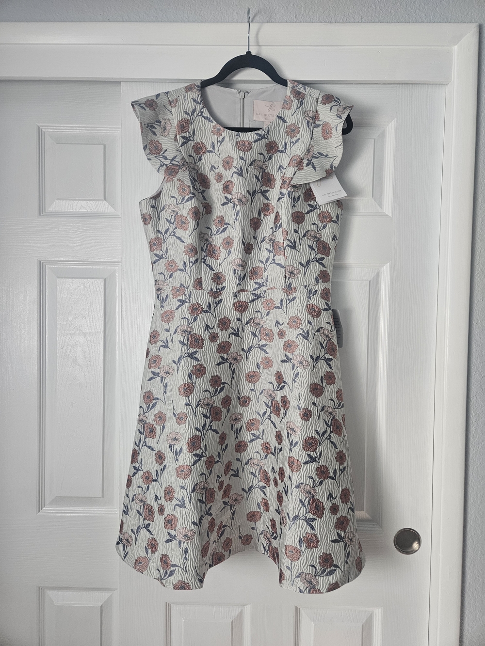 Gal Meets Glam Jacquard Floral Knee Length Dress